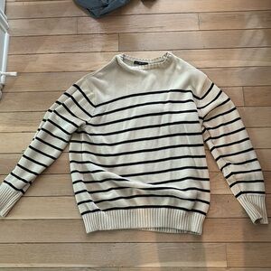 BRANDY MELVILLE striped sweater